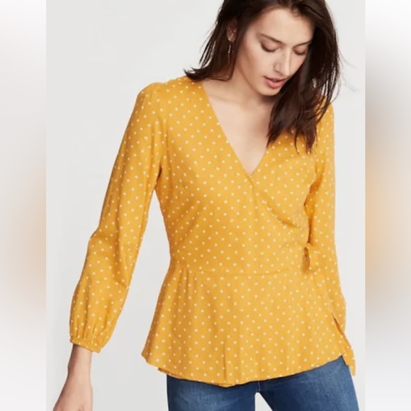Old Navy Tops - NWOT OLD NAVY YELLOW POLKA DOT WRAP TOP LONG SLEEVE SIZE SMALL